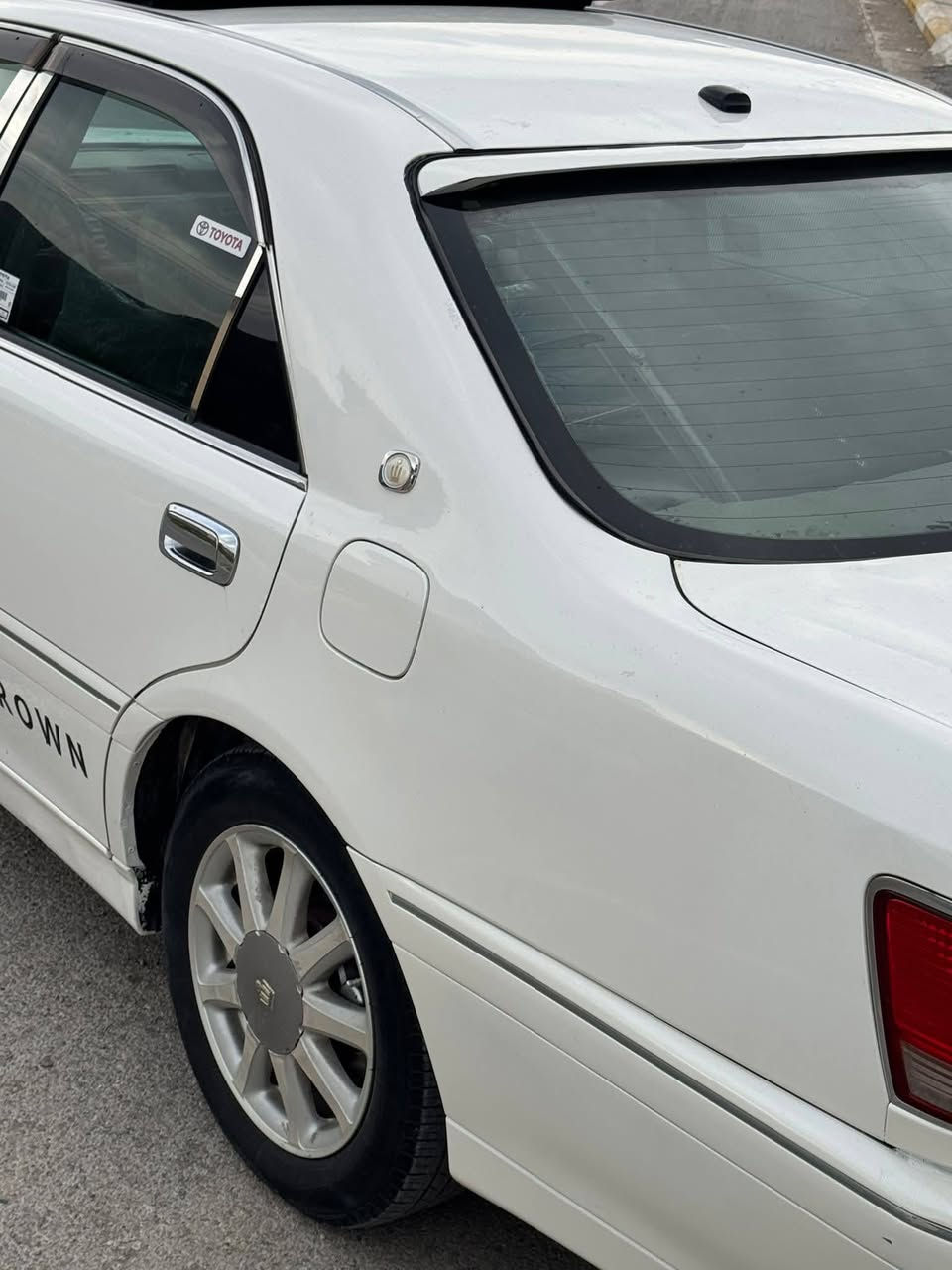 سەرەتا بە ناوی خوای گەورە
تپیۆتا کڕاون مەلیکە بۆ فرۆشتن
بڕاوە بڕاوە
مەکینە d4 گەورە
٢٠٠٣ سپی سەدەف
پێش و دوا کریستاڵ
کامل زینۆنی بۆ بەسراوە
داشبوڵ نەجەف
٣ دوگمەی پەردە
٤ کوشن کارەبا
سارد و گەرمی مەزبوتە
پەردەی ئیش دەکا مەزبوتە
شاشە و لەمسی مەزبوتە
ویل نەجمە و تایەی خاوێن
گێڕ و مەکینە بەشەرت
سەقف و حیزام بەشەرت
دەعم و لێدراو بەشەرت
سعری 44 گەڵا و مەجال
***********
