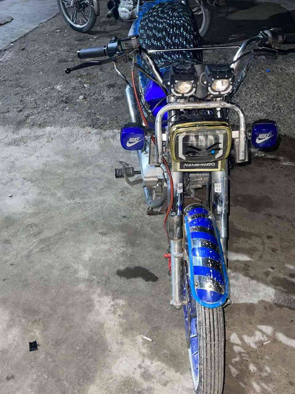 دراجة للبيع موديل 21 نامي برو خمسة كير كلة شغال سعر ٤٨٠ بي مجال
مكان خانقين مكلف بلنشر رقم ***********
