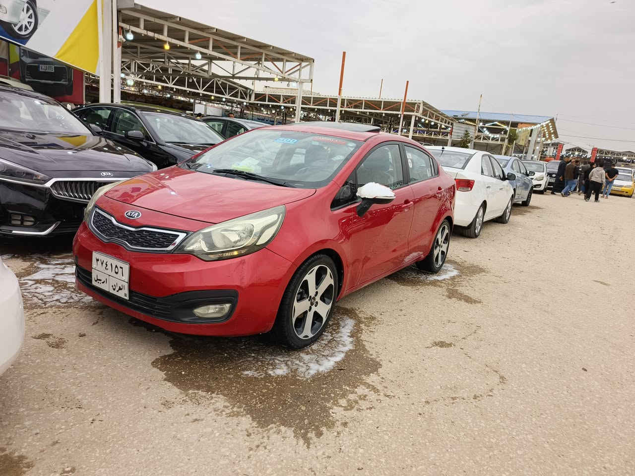 السلام عليكم
كيا ريو موديل 2013
 كفاله عامه 
 حته دعاميات بدون صبغ 
فول مواصفات واحد على واحد 
فتحه سقف 
مري شفط 
اشاير بل مري
تحكم ستيرن 
كروز مثبت سرعه 
حساسات أمامية وخلفية 
5ويل كب كروم سبير ما نازل 
سستم دمام بلادي 
شاشه تاب 
مكينه 1600 جديده %100
حداديه  اليوم مسويه كله %100
كير جديد %100
ماشيه 150الف حقيقي 
 سياره جديده بمعنى الكلمه 
جاهزه برغي ما عايزه
 بسمي تحويل وكاله مضمون للبيع او مراوس سعر 98 وبيه مجال بسيط جداً حك جيه  مكاني نجف الاشرف شارع المطار
  للاستفسار الاتصال على الرقم 
***********
