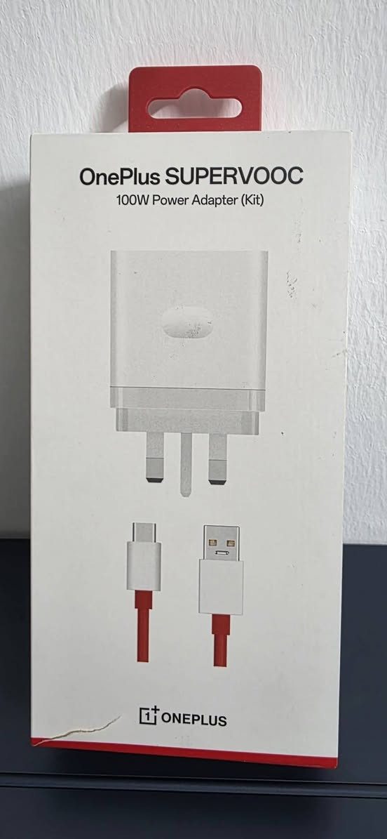 للبيع Oneplus Pad 3
Snapdragon 8 Elite
RAM: 16GB
Storage: 512GB

مرفق وياه كيبورد ون بلاس الاصلي + حماية شاشة + شاحن ون بلاس الاصلي 100 واط + كفر اضافي

التاب بحالة الجديد استعمال خفيف جداً

للي يحب يطلع على باقي مواصفات التاب:
https://www.gsmarena.com/oneplus_pad_3_(global)-13881.php

السعر: مليون دينار


**إذا كنت صاحب هذا الإعلان وتريد حذفه لأي سبب، رجاءا أرسل رسالة إلى الدعم الفني**