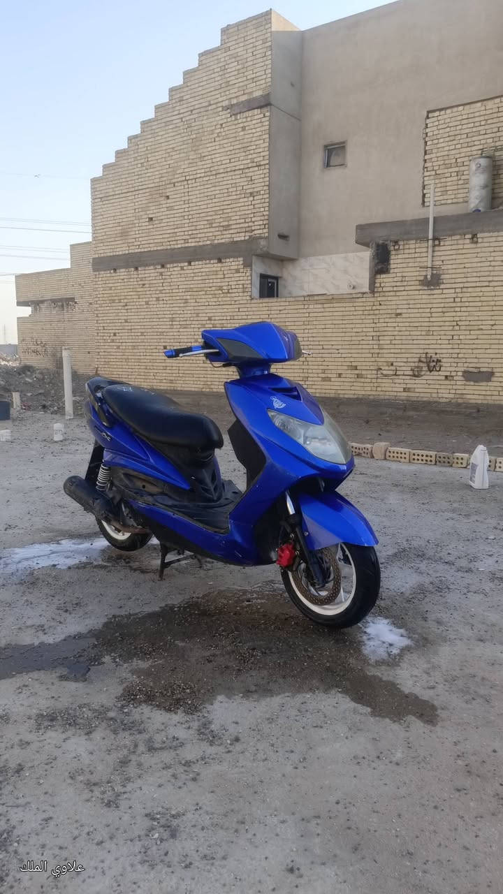 سلام عليكم
سكنس فحل
مال رمبه اني منزلها بيدي يشهر 8
دراجه كلش جديده 
مكينه جديد
زوج تايرات جدد جلاتين
حته القايش جديد
اشاير لد 
لون ازرق مميز
صدر امامي خلفي جديد
كهربائيات كلها شغاله
مبينه النضافه 
سعرها بلااش 750وبيها مجال
اوراق كامله
مكان بغداد الغزاليه
***********
***********
