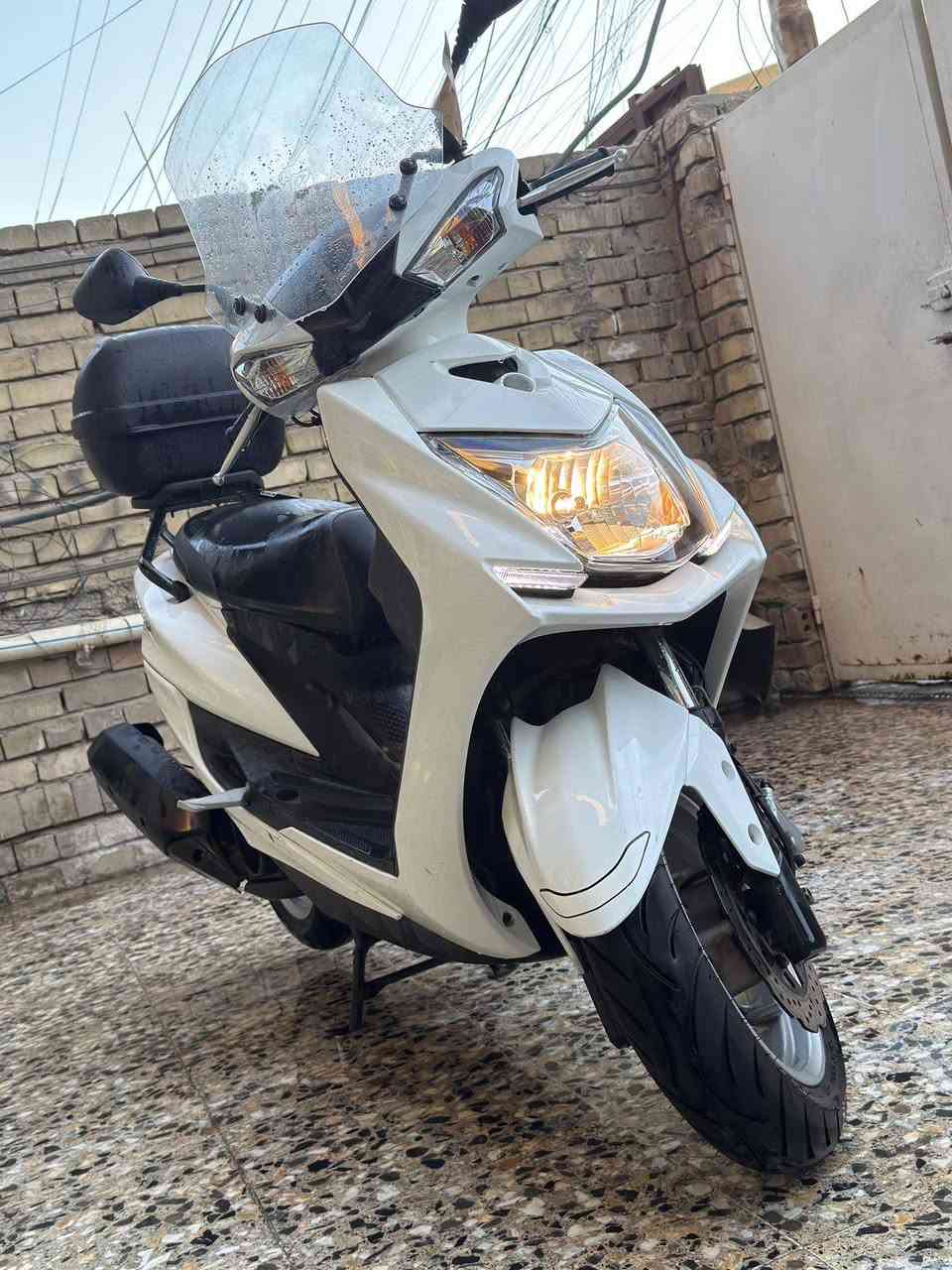 سلام عليكم
سكنس شمعه ياباني✅

كفاله عامه من الزلغ 

وكاله الدراجه رمبه قبل سبوع نازله

بيها جامه بلاديه 

جنطه بلاديه 

الدراجه جديده بمعنة الكلمة 

زيرووو 

مكاني بغداد الزعفرانية 4شوارع 

للاستفسار ***********

اتصل وتدللل

شرط برغي ماناقصها ولامفتوح بيها مال جنايه
