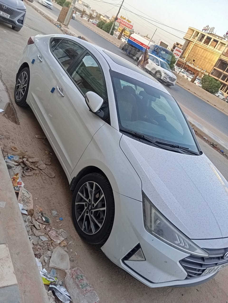 السلام عليكم ورحمه الله وبركاته
للبيع النترا خليجي موديل 19 فول مواصفات 
رقم بابل دولي بسمي 
يعني فول بصمه بيه باردات كلش بسيطه 
مكان السياره بابل الكفل 
معلومات أكثر اتصل 
***********
