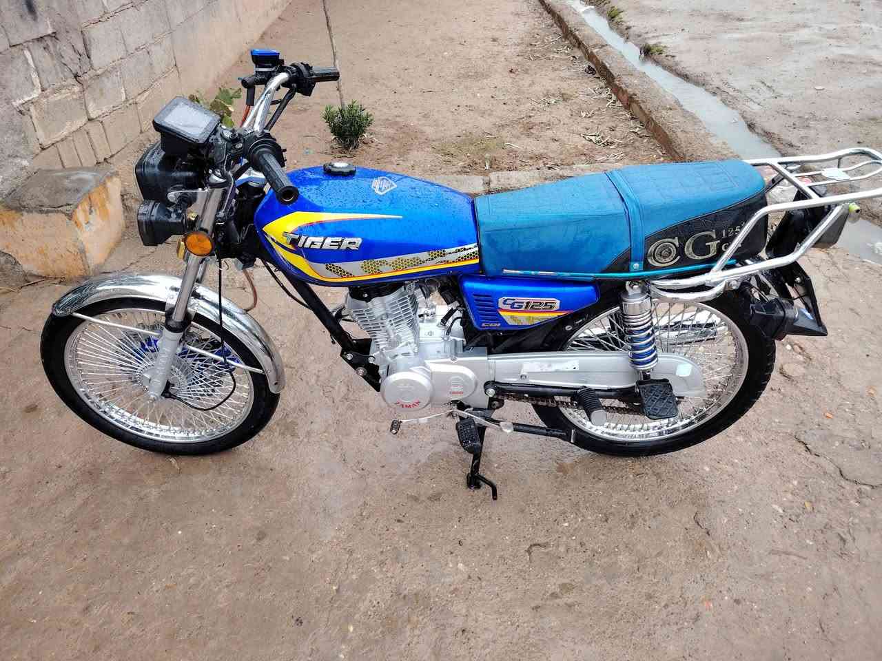 ماطور 4كير موديل 2025 منفيس موجود السعر 625(() ()(***********
