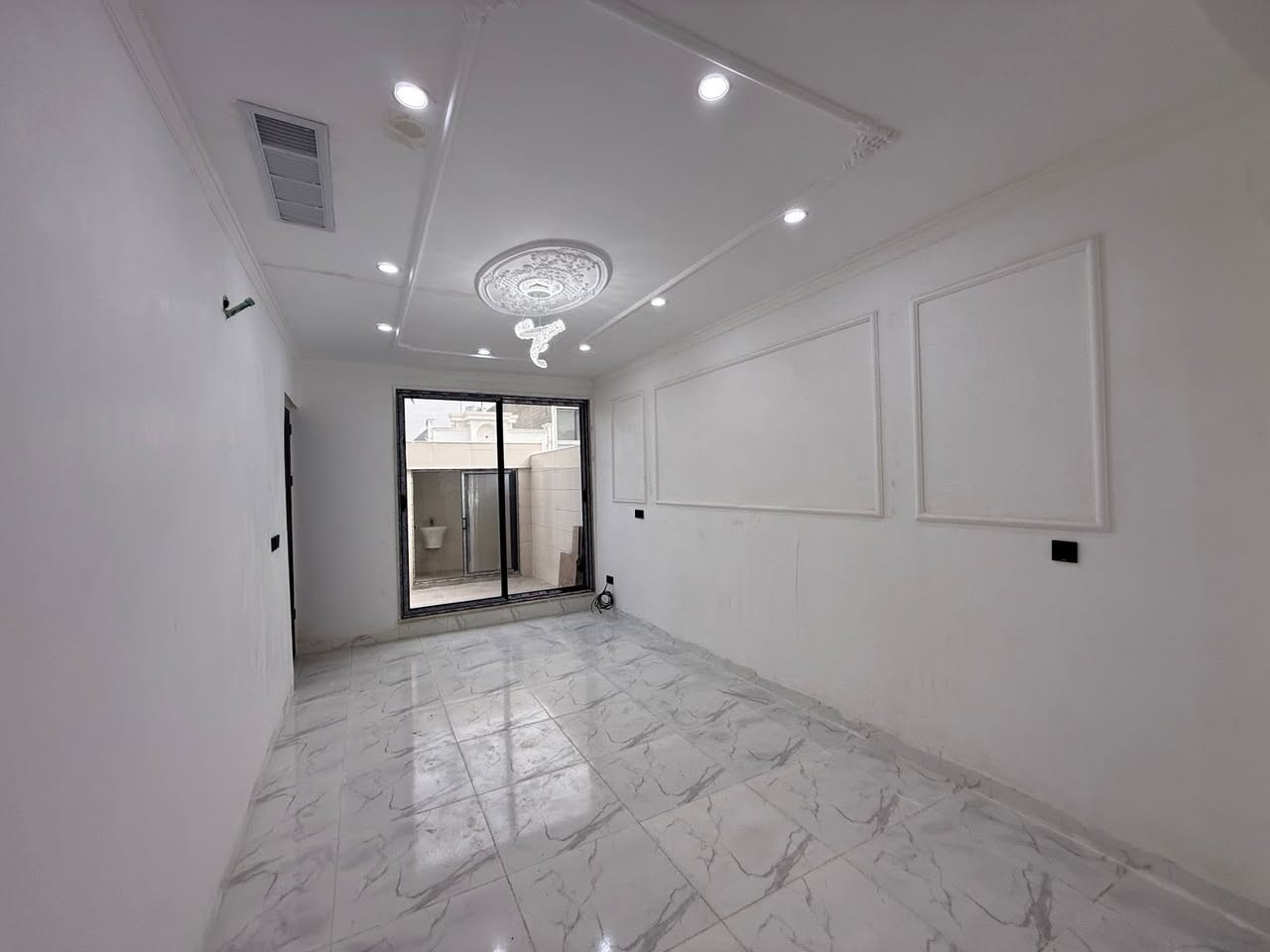 منزلين للبيع في منطقة 8حساروك قريب على شارع كورنيش
بمساحة 125متر+125متر
كل بيت يتكون من 
4غرف نوم 
استقبال 
صاله 
مطبخ
للستفسار اكتر:-***********_***********
كود 6و90
6و90
#بيع_و_شراء_عقارات_مقاولات_ #كوردستان_العراق_اربيل_دهوك_زاخۆ #بسعرمناسب_جدا #الشعب_الصيني_ماله_حل😂😂 #مشاهير_تيك_توك
