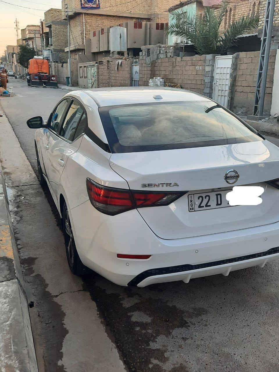 سياره نوع نيسان سنترا
موديل ٢٣
وارد امريكي 
كلين السياره 
 ضرر فقط تاير مثل لي بل الصوره
السعر ب157 ورقه
العنوان الفلوجه 
للاستفسار الاتصال ع الرقم
***********
