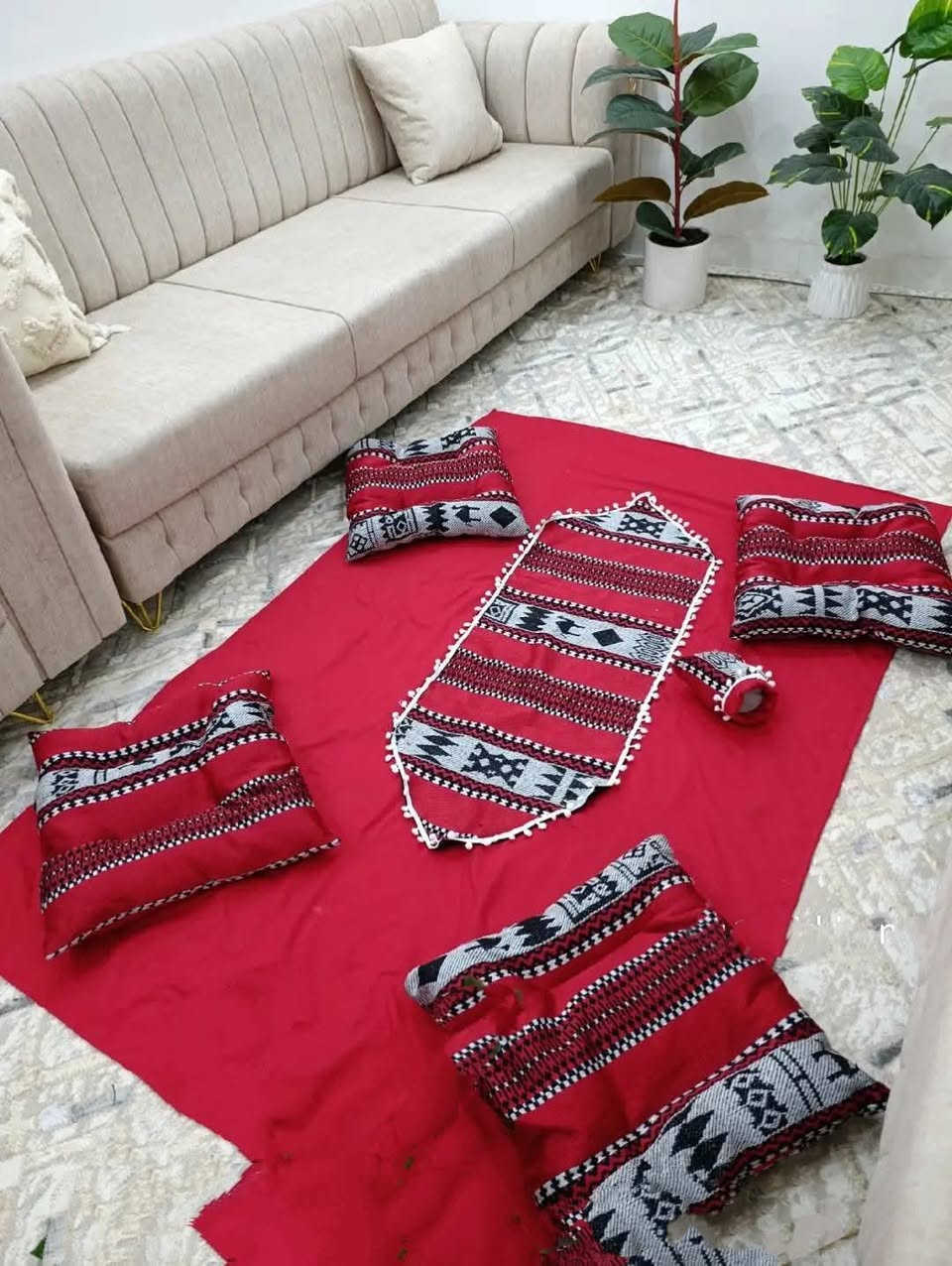 #خياطه#خيوط الحلم 
 اي موديل قابل لتنفيذ ماعليج بس دزين صوره  ويوصلج لباب البيت 😍 تتوفر خذمه توصيل لكل محافضات 
الرقم لاتصال او الاستفسار  بي واتساب
***********  
تتوفر خياطه - دشاديش نسائي واطفال -يزار صلاه_ صايات _ بردات _  تراكات اطفال ونسائي -ولادي _ بدلات نساء واطفال_ فرشات

https://www.facebook.com/profile.php?id=61570918688402&mibextid=ZbWKwLخياطة خيوط الحلم
