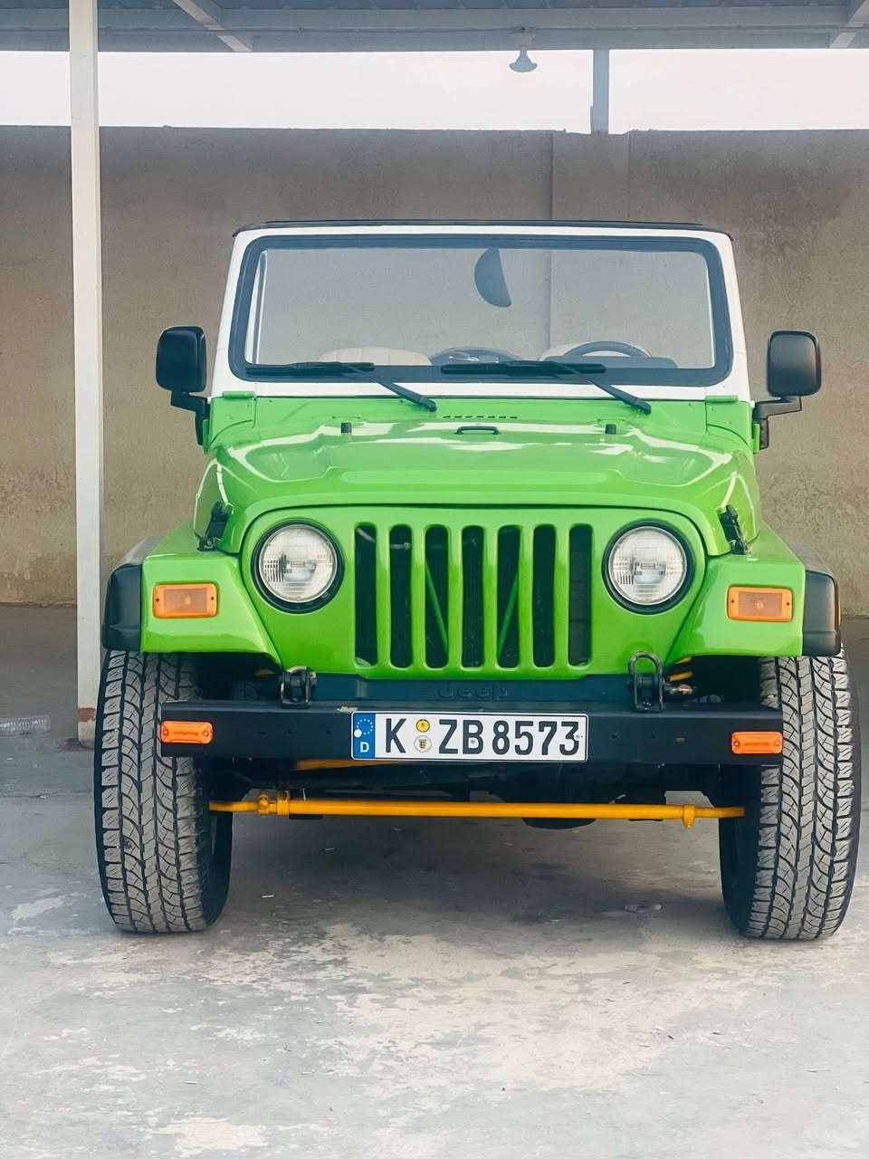 جيب 2004 مال مزاد
السياره جاهزه من كلشي متصرف الف عليهاا
كتاب وكاله بيها باقيه عل ترقيم السعر ٧٥ وبيها مجال بسيط العنوان الكوت ***********
