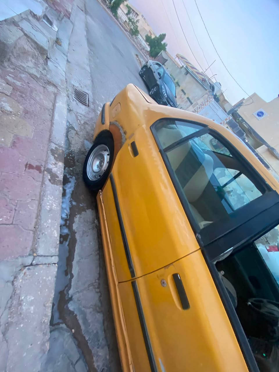 *********** 22$ بيه شي بسيط  تحويل ثاني يوم ومشروع وطني 

سمند 10 دشبول عسلي سياره اكفلك مابيها اي ضربه 
مكينه بيه ضعف يحتاجلها نص طابوكه  شغاله وناعمه كير جديد 
باقي سياره كامل 
مصفره خياسات مابيها معمره
