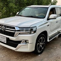 لاند كروز • ٢٠٠٨ • محدثة ٢٠٢١