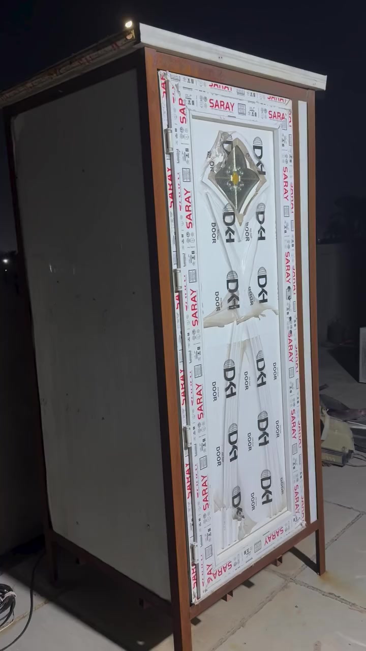 سلام عليكم  تواليت متر \ متر مربع كامل وجديد غير مستخدم 300 الف *********** بغداد مكاني
