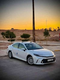 للبيع .. للبيع .. للبيع ..  للبيع فقط كامري هايبرد موديل 2025  نظام ها...