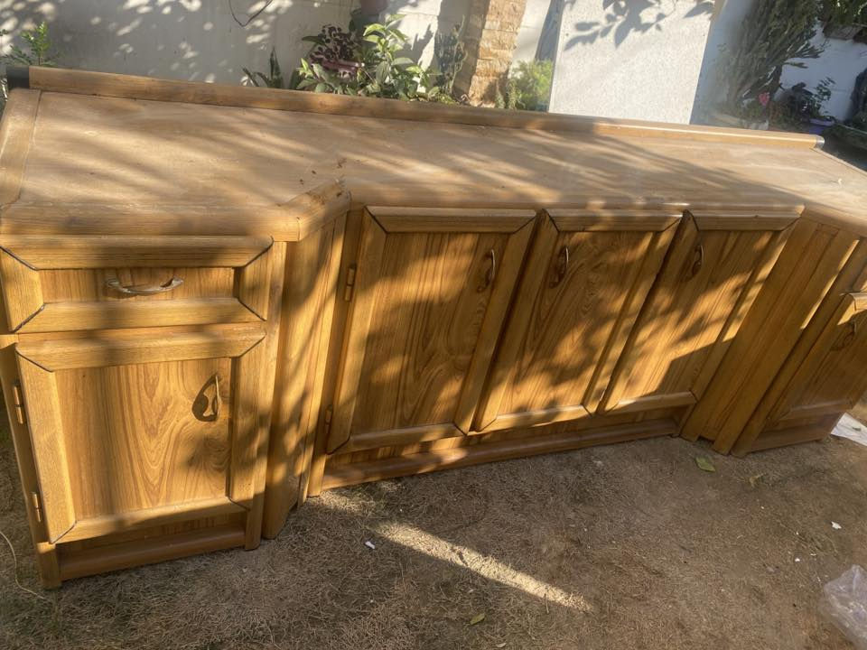 كاونترات مستعملة للبيع السعر 250 الف
للتواصل ***********
