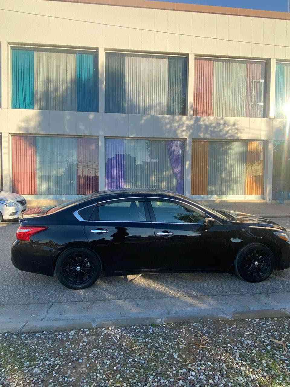 ٢٠١٦سێ پارجە بۆیاغە جاملغ سەیاق لەگەل دوودەرگا بۆنیتی کەمیک تحدیلە پێش کەپسە کەمیک ناودەرگای گرتوە گیرو مەکینە بەشەرت سەنەوی ژینگە رەقەم هەمو نوێیە بەردی گزۆز تەحویل خرامە بەشەرت 
جوابی نامە نادەمەوە (***********)وتساب أربيل, العراق
