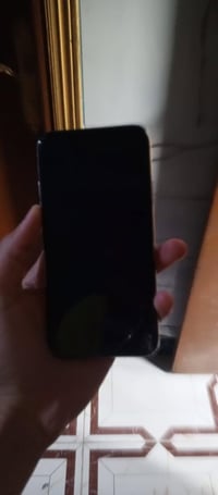 يالله جهاز ايفون X حاله ممتازه بي فطر شاشه قليل وبي شي اسود شامه ماماث...