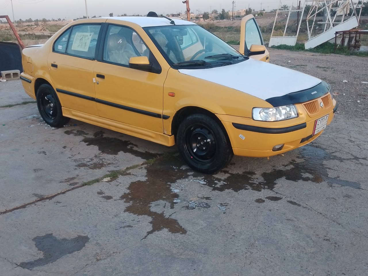 سمند موديل 12 للبيع العنوان صلاح الدين الضلوعيه قرب الجسر السعر 37 وبيها مجال رقم بغداد سنويه لل28 تريد تحويل تريد وكاله عامه السياره فقط الباب الخلفي بيه صبغ تقريبآ اشبرين الباقي كفاله للاستفسار  ***********
