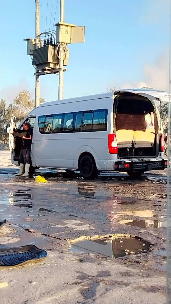 سلام عليكم السيارة ضربته  بل بنيد الكدام والجوه وصبغ بل جنطه والسعر شده وخمسه ومجال بصيط***********
