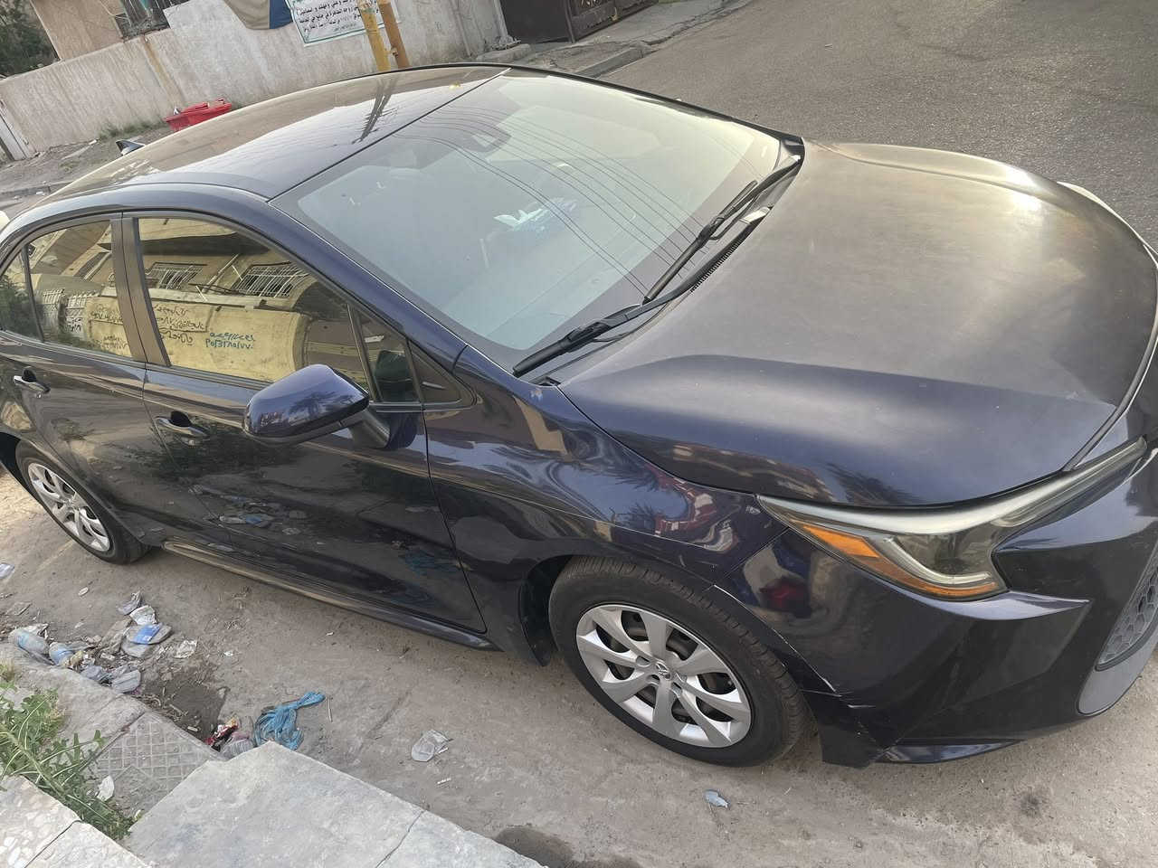 السلام عليكم
كورلا ٢٠٢٠ LE وارد امريكي للبيع اللون نيلي 
سيارة جاهزة من كلشي حادثها فقط البنيد مبدل ومصبوغ رقم بغداد بأسمي ماشية ٥٠ الف ميل للاستفسار *********** السعر ١٥٠ ورقة
