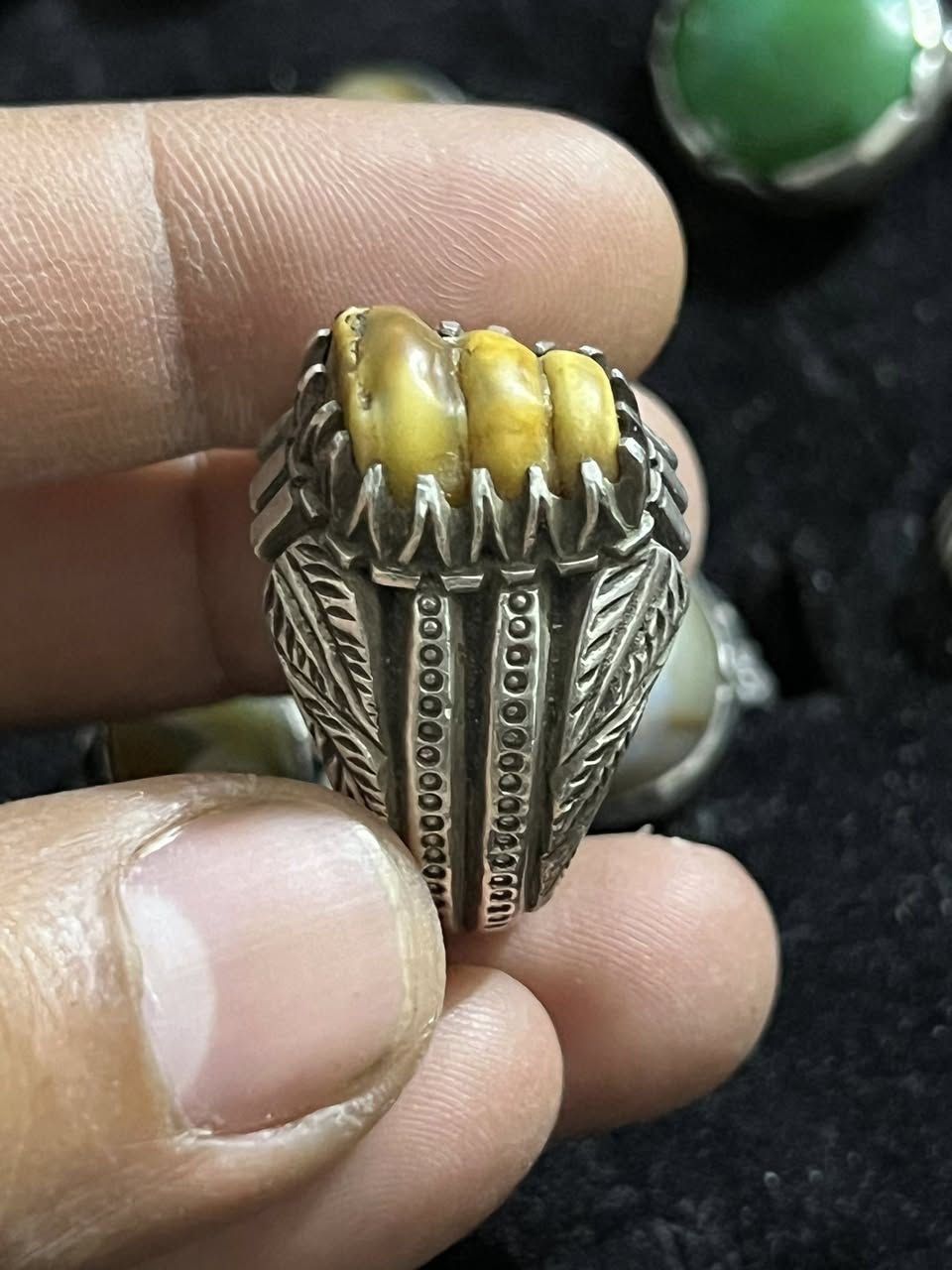 لوي نباعي تواصل خاص***********
