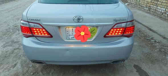 السلام عليكم ورحمة الله 
كراون حوتة موديل 2010 أصل عتبه وتكم 
رقم انبار مشروع وطني قرار 48 باسمي مكاني بالكوت 
جنطه شفط 5 بصمات 
لايت دوار 
بگلايت كريستال 
محرك 2500 cc گير 6 نمر 
تحوير نجف سياره جاهزه 
گصة قماره موس بس من بره التكم 
والتكم الوسطيه مكفوله 
السعر 135$
للتواصل ***********
