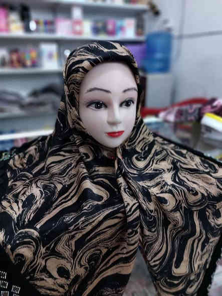 ✨ حجابات وكوزمتك الهادي 2  ✨
😍 بسبب كثرة الطلب على موديلاتنا المميزة… بَقَت آخر الكميات 👇

🧵 ربطة قطنية — باقي فقط قطعتين ✌️
🌸 ربطة قديفة بإطار ستراس — باقي 4 قطع فقط 🔥

💖 الموديلات انباعت بسرعة بسبب نعومة القماش وجمال الشغل
⚡️ اللي تلحك تاخذ آخر القطع… تربح!

📍 متوفر حصراً في محل حجابات وكوزمتك الهادي  
😊 نورتونا
للحجز واتس اب ***********
العنوان  بابل   الحلة  البكرلي الفرع المجاور لمدرسة بردى
