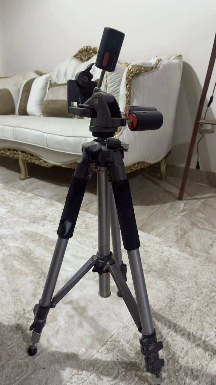 ‏الإستاندات والترايبود  دي كلها انا بقول اهو بخسر فيها مبلغ كبير مع انها قديمه وكان سعرهم كلهم واقف عليه ب كتير اوي وكلمني ناس كتيره عليها ولاكن انا هبيعهم ملهم وعوضي علي الله ب١٠ الف جنيه منهم ترايبود والله الواحد فحدود ٤٠٠٠ ج و٥ بس مفيش مشكله ولو حد محتجهم ف شغل مش هنختلف بس يدعيلي دعوه حلوه ربنا يعوض عليا


**إذا كنت صاحب هذا الإعلان وتريد حذفه لأي سبب، رجاءا أرسل رسالة إلى الدعم الفني**