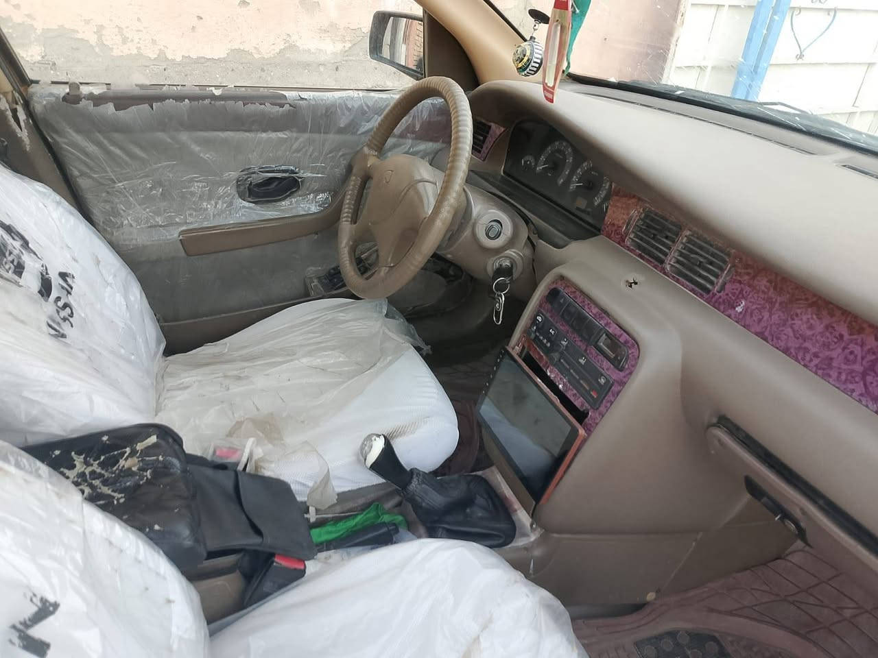 سلام عليكم سمند للبيع راقم ذي قار
راعيه بناصريه تحويل ثاني يوم 
تبريد شغل 
عوزه شغلت بصيطه 
سعر 35 بيه مجال 
راقم الهاتف 
***********
