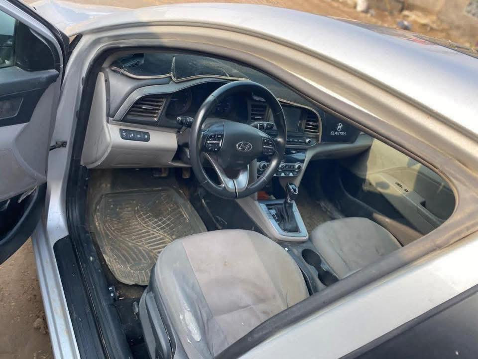 📣 للبيع: هيونداي النترا 2020 (وارد أمريكي)
• المحرك: 2.0L دوش مفتوح (DOHC) - أداء قوي واقتصادي.
• الموديل: 2020.
• المواصفات الذكية:
• رادار أمامي وخلفي + تنبيه خروج عن المسار.
• شاشة Apple CarPlay & Android Auto.
• كاميرا خلفية + مثبت سرعة.
•فتحة بانوراما وبصمة تشغيل 
•محرك وكير مكفول
•الضربة (باب خلف السائق + جاملغ أيسر ) أميركا
•الايرباك سليم
•تخم تاير جديد 
📍 الموقع: [بابل -القاسم]
💰 السعر: اتصل وتدلل 
📞 للتواصل: [***********]
