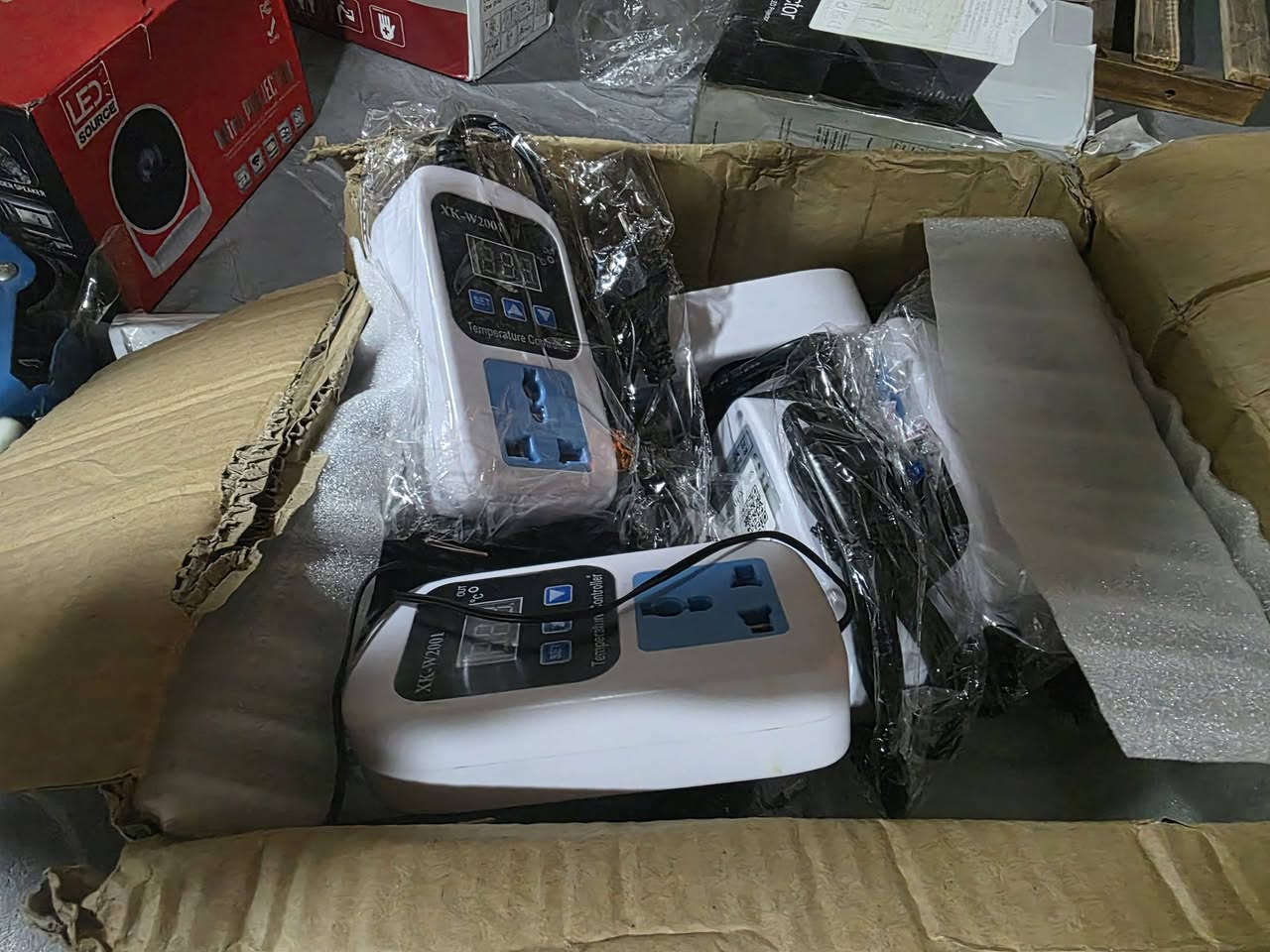 جهاز تحكم حراري تحدد الحرارة المطلوبة ومن يوصل للحرارة يفصل يفيد بالفقاسات واحواض الاسماك وهواية امور  ٩ قطع ابيعهن شلعة انطيني سعر وبالعافية


**إذا كنت صاحب هذا الإعلان وتريد حذفه لأي سبب، رجاءا أرسل رسالة إلى الدعم الفني**