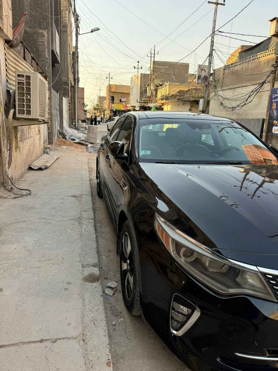 السلام عليكم
كيا اوبتما 2018 . EX plus
رقم اربيل الجديد باسمي سنوية هزة كلها جديدة 

فول مواصفات السيارة 1/1 

-بانوراما قطعتين ثلاث طكات
-بصمه تشغيل بصمه أبواب + صندوق بصمه  
-شاشه كبيره لمس + خرائط بلادي
-نضام ابل كار بلي واندرويد اوتو 
-كامره دواره خلفيه 
-سايد بريك بصمه كهربائي
-نضام اوتو هولد بصمة وتوقف ذاتي
-حساس خلفي بلادي 
-رادارات خلفي أمامي جانبي
-تبريد بيانو شاشه قطعتين امامي خلفي 
-فول تحكم ستيرن جهتين
-تحديد مسار + رادار مانع تصادم ( قيادة ذاتيه)
-كشنات جلد اسود بلادي مدوشمهة فوكا جلد درجة اولى
-كشنات الامامي كهرباء و٣ وضعيات خزن ميموري
-شاشه أعطال بالدشبول
-تبريد وتدفئة بالكشنات الاماميه 
-ويل بلادي قياس 18 شادله تخم تاير نكسن جديد ٢٠٢٥
-اربع وضعيات قياده ايكو وسبورت وسمارت وكومفورت
-نظام ترحيب +يدات نيكل اضائه ترحيب عند الاقتراب
-لد أمامي نهاري 
-تطعيم صاج جوزي طوخ بدواخل السيارة 
-مري جانبي شفط + ترحيب تنفتح عند الاقتراب 
-لايت زنون عالي ناصي بلادي قوي جداً 
-كشاف زنون بلادي 
-بكلايت لد بلادي وصندوق ذكي يفتح عند الاقتراب 
-سستم 9 سماعات ودمام مضخم صوت خلفي بلادي ماركة harman&kardon صوت يخبل 

السيارة وارد امريكي (كلين تايتل)
بدون حادث بدون صبغ بدون ايرباك 
تفحص وين متحب وصور امريكا موجودة
كير محرك كهربائيات كلها كفالة 
مكينه  2400 GDI جداً نشطه وناعمه عل بلاد 
بانزين فقط محسن ودهن وصيانه دورية بشركة كيا  
ماشية ١١٥ الف السيارة استخدام شخصي كله محسن ودهن شركة

مكانها بغداد المنصور او اليرموك 

السعر  ١٣٨ ورقه وبيها مجال بسيط 

***********
