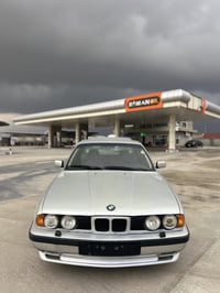 بي إم دبليو ٥٢٨ • ١٩٩٣ • اوتوماتيك