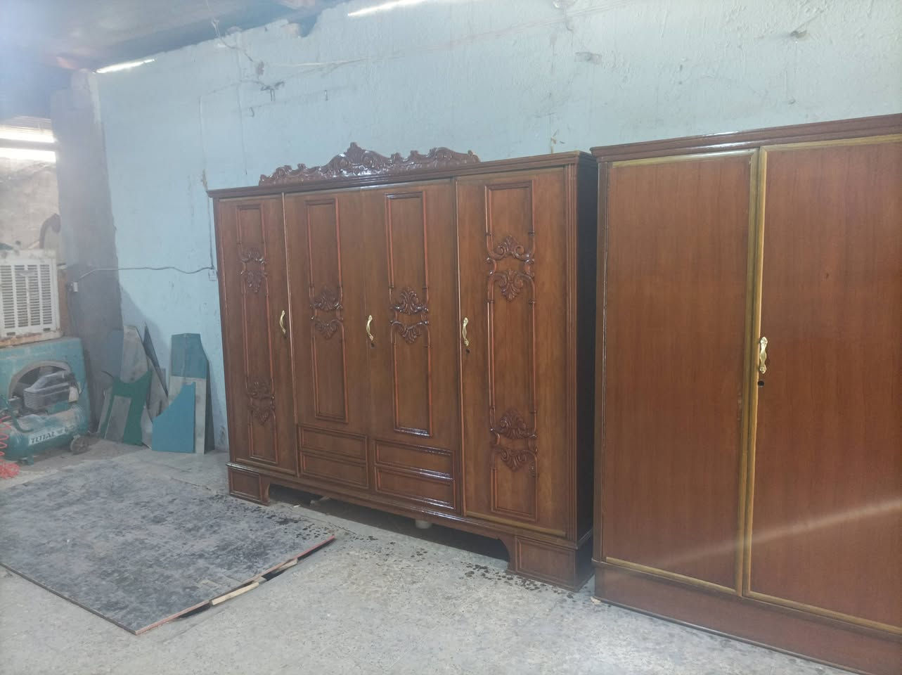 سلام عليكم كناتير تزكام كاملات صبغ ويده وقفل كله جديد نجف حي ميسان بشريط قرب حلويات بابا روم محل الكعبي يتوفر غرف نوم كامله ***********
