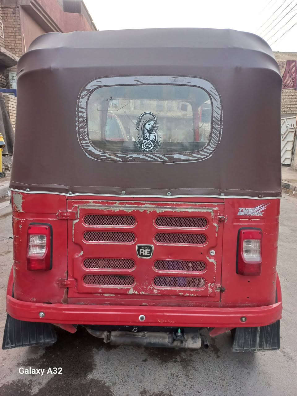 سلام عليكم تكتك لبيع ٢٠١٨ رقم نكليزي ماكين لاتنقيص والا تبخيركهربايات كلها شغالا*********** المكان الخطيب الشعلة تكتك بسمي
