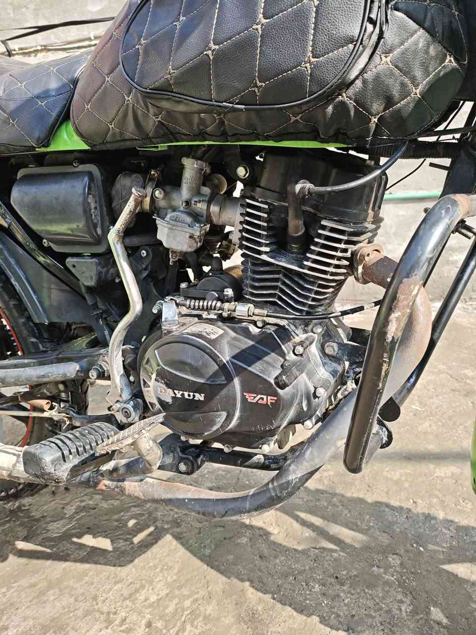 سلام عليكم 
دايوان موديل 2023لون اخضر 
مكينه كفاله كفاله كفاله برغي ما مطخوخ عليه دراجه شويه بيه نواقص خفيفه كهربائيات كله شغله ما بيه اي شي رقم واسط بس تحويل بغداد سعر18000مليون أو ثمنميه رقم متوفر واتساب ***********1
