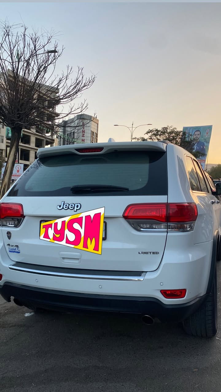 جيب شيروكي مديل 2019 خليجي فول مواصفات لمتدد سيارة كفالة مع عدة ملاحظة بسيطة 

السعر 265 وبيه مجال جداً بسيط 
***********
