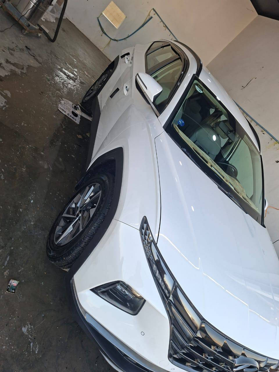 السلام عليكم سيارة توسان مودديل 2023مكفولة  جديدة الاتصال على  *********** سعر 225
