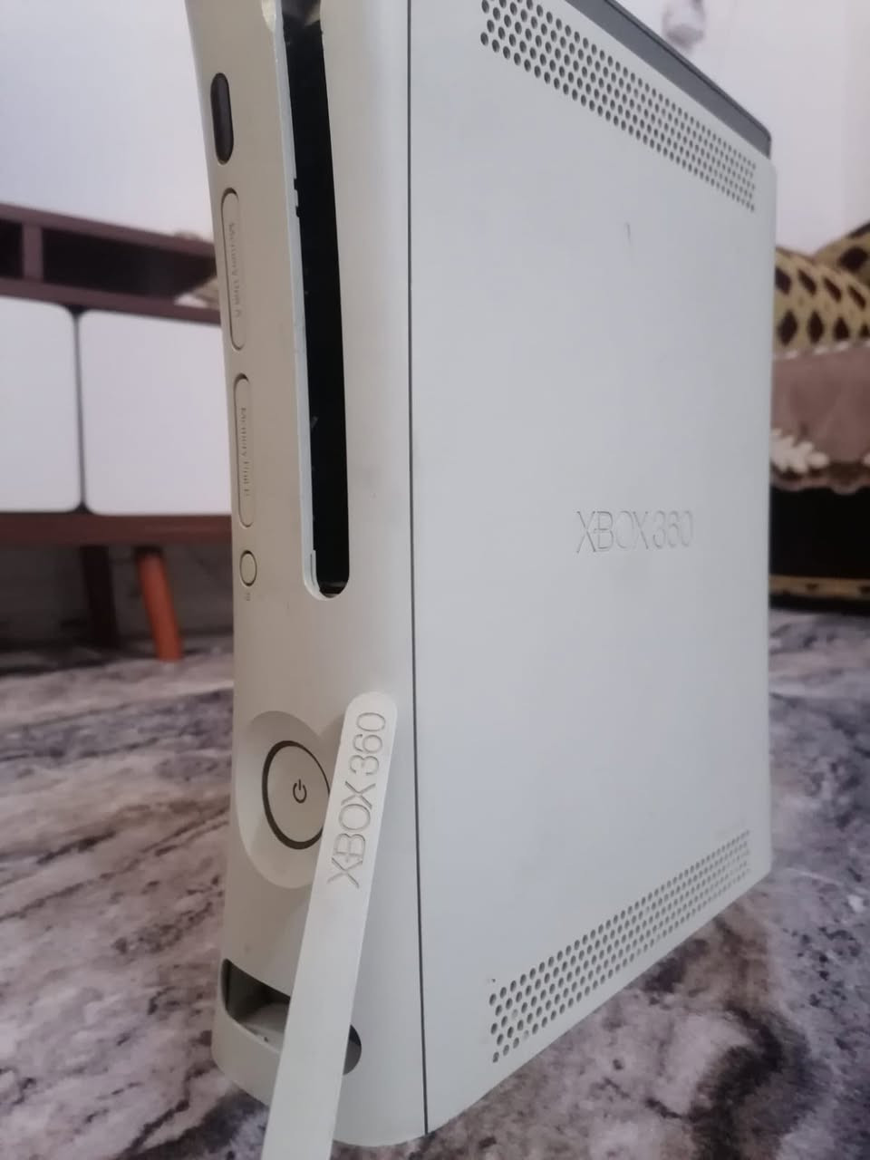 اكس بوكس 360
نضافته كدام العين بس قبق قرص مكسور قديد قرص يشتغل يجي ويه يده وحده 1

بي 35 لعبه كله حديث 
هارد ماله 320 كيكه 

كله عل وضع شركه جهاز وكامل ملحقات 
سعره 75 الف نهايته رجااااا بدون معامله


**إذا كنت صاحب هذا الإعلان وتريد حذفه لأي سبب، رجاءا أرسل رسالة إلى الدعم الفني**