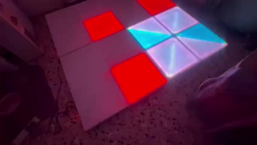 ستيج ٤ قطع متحرك ٤متر مربع للبيع اخو الجديد للاستفسار واتساب *********** بسعر مغري جدا العنوان بغداد الي يريده يتواصل واتساب
