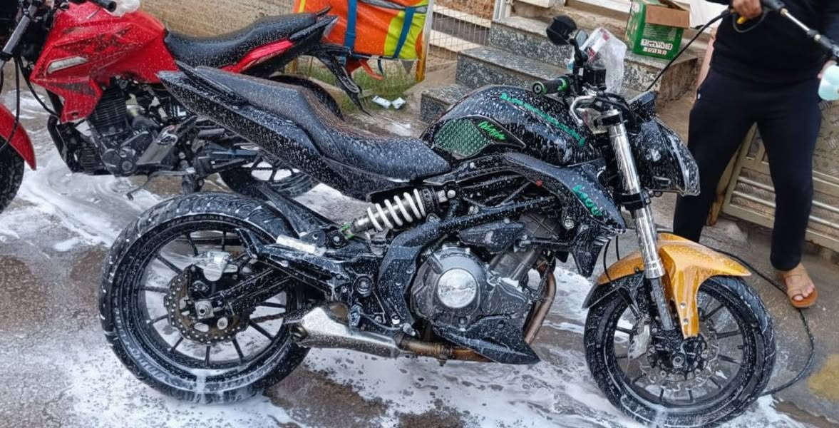 السلام عليكم بنلي ٣٠٢ (302 s) للبيع نقد

 وقسط ومراوس

الدراجه مرقمه سنويه باسم الشركه الدراجه ماشية ٢٢ الف 

دراجه نضيفه بمعنى الكلمه دراجه مكفوله كير مكينه كهربائيات  بيهه نواقص بسيطه جدا 

شلعه معدل تاكل الكاع الدراجه تقفل ١٩٠ سرعتهه صوت رياضي 

دراجه معروفه بوزنهه الثكيل ورزانتهه وقوتهه بلشارع 

الجنايه مالتهه يعرفون شحجي هيه مكينه ٣٠٠ بس من تصعدهه تحسهه اكبر بيهه معدل وشلعه يخبلن 

رحمه لوالديكم الميعرف بيهن ليجيني لو يجيب واحد خبره 

ويا لو ليشلع كلبي رحمه لوالديكم

مكاني بغداد حي الجهاد 

متوفر خاص وواتساب فقط 

سعرهه 4750 نقد والاقساط متوفر ومراوس بغداد, العراق


**إذا كنت صاحب هذا الإعلان وتريد حذفه لأي سبب، رجاءا أرسل رسالة إلى الدعم الفني**