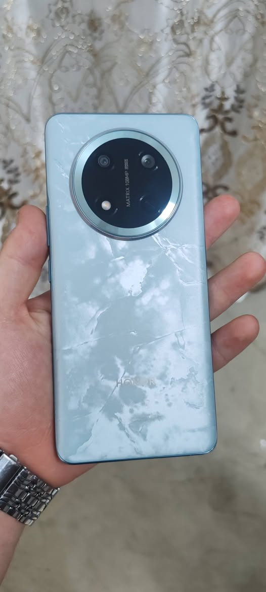 للبيع هونر X9C رام 12+12 ذاكره 256سعر 320كامل ملحقات


**إذا كنت صاحب هذا الإعلان وتريد حذفه لأي سبب، رجاءا أرسل رسالة إلى الدعم الفني**