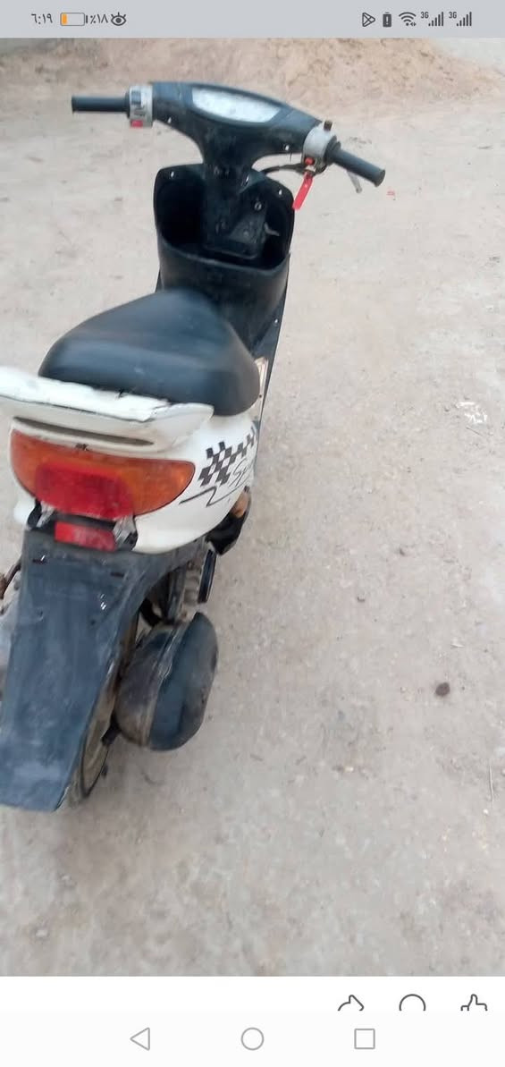 دراجه عصفوريه للبيع تجفيت قبل يوم مجفته بك لايت يشتغل النشره تشتغل الهورن يشتغل عوزهن بس باتري سعر ١٩٠ وبيه مجاال مكاني مدينه ***********
