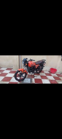 دراجه دايون مديل 23. لون برتقالي مميز كلش نضيفه. كلشي شغال بيه كهربائي...