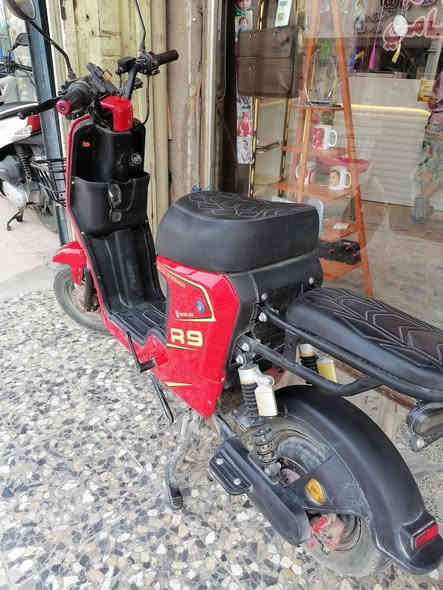 دراجة R9 ونلي الأصلي خمس بطاريات 16 امبير
بصمة. سويج. Nfc
*********** بغداد الزعفرانية
425 الف بيها مجال ان شاء الله
