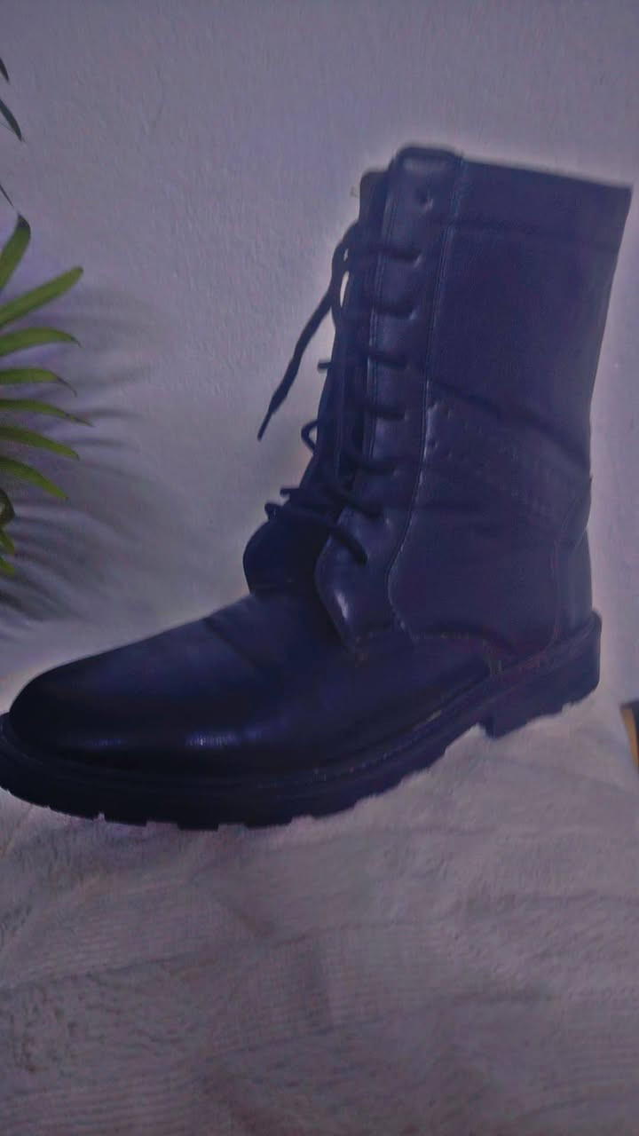 بسطال قياس ٤٤ جديد ابد ابد ما مستخدم زوجي أخذه ب٤٥ اريده ب٢٠ مكاني بغداد طالبيه


**إذا كنت صاحب هذا الإعلان وتريد حذفه لأي سبب، رجاءا أرسل رسالة إلى الدعم الفني**