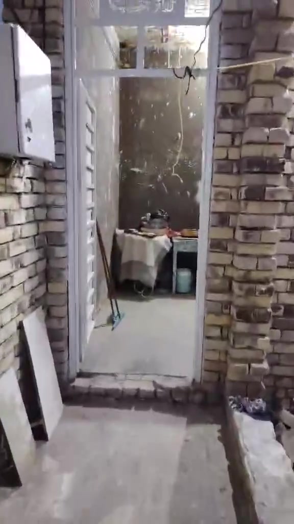 السلام عليكم يوجد بيت للبيع وره الملعب شارع ابو مهدي المهندس البيت غرفه ومطبخ وحمامات داخليه وخارجيه والبراني مامكمل بس اساس طابو زراعي السعر 35وبي مجال قليل للشراي


**إذا كنت صاحب هذا الإعلان وتريد حذفه لأي سبب، رجاءا أرسل رسالة إلى الدعم الفني**