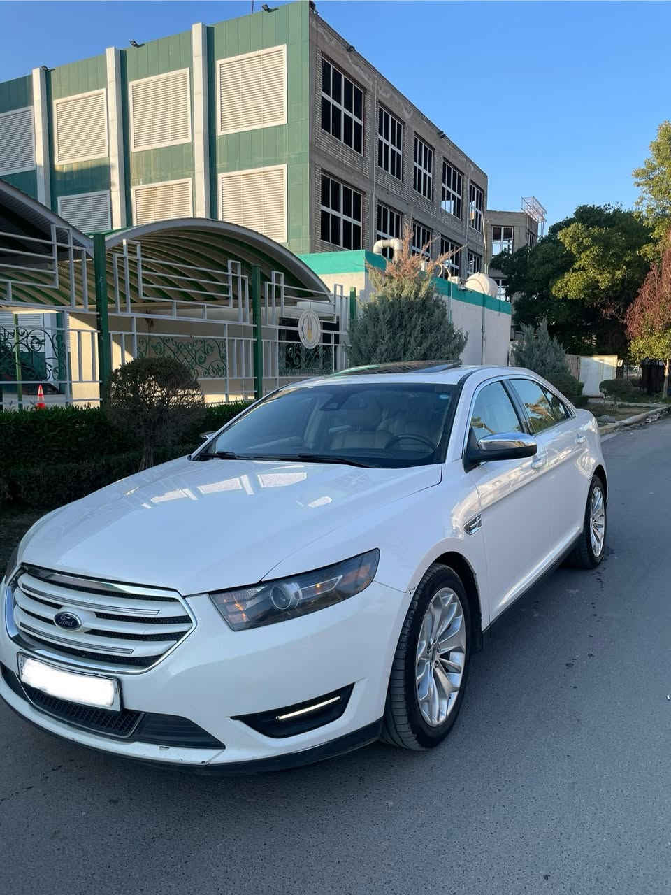 سلام عليكم
فورد تورس-2018 لمتدد فول 1/1
رقم سليمانيه جديد

بصمة تشغيل
دبل بصمه 
بصمة ابواب 
فتحة  
بردات خلفيه 
كشن خزن ميموري 
كشنات جلد كهرباء 
داخل صاج 
تدفئه ستيرن 
تدفئة تبريد امامي + تدفئة خلفي 
داخل دشبول 7 الوان 
سستم صوت  سوني
لايت لد امامي زنون اصلي 
تحكم ستيرن + بريك + بانزين كهرباء 
رادار امامي+خلفي 360درجة+رادار مري 
السياره ماشيه 89 الف ميل 
حادثها بسيط موضح بالصور 

السعر. (   157 ورقه 💵   )وبيها مجال  بسيط
(الي يتصل يقرا التفاصيل واني حاظر )

للاستفسار ***********
