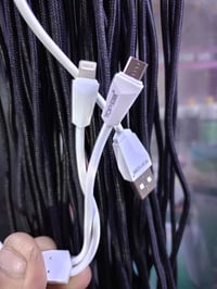 كيبل شحن مزدوج • سامسونج وايفون • الديوانية شارع الاسكان