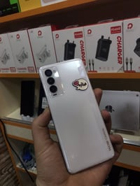 تكنو كامون 18P • ١٢٨ • شاشة مفطرة