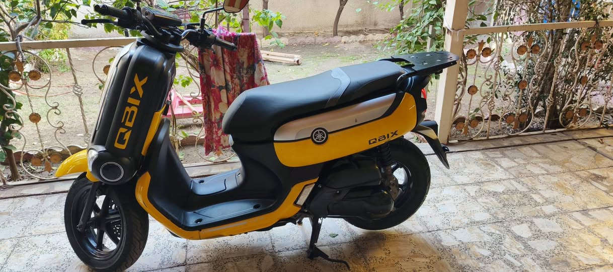 (سلام عليكم) دراجهGBIX ياماهه ياباني  سرعه150دراجه نضيفه بعده بحاله الشركه دراجه قطعه وحده شكله حلو وغريب السعر خاص عنوان بغداد شارع فلسطين***********
