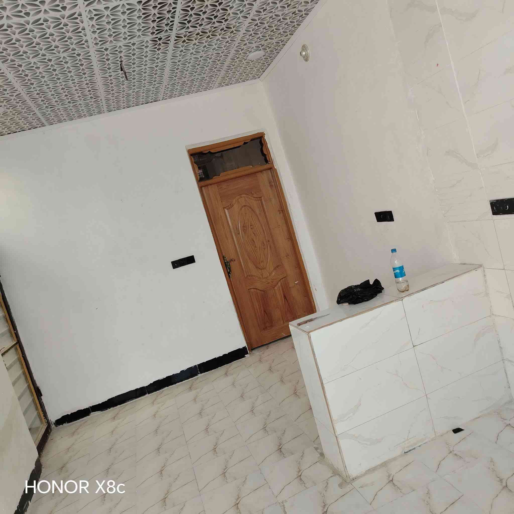 🏡دار للبيع اقصاد اقصاد اقصاد
المساحة: 50 متر مربع

✅ #طابو_زراعي_سند_25_أقرار_محكمه

مقدمه 10مليون والباقي كل شهر ٥٠٠الف والسعر الكلي 22مليون 

الموقع: النجف شارع الصب عمود 317 

مواصفات البناء:

غرفة/ صالة معزولة/مطبخ / صحيات خارجية مكشوفة

بناء مرتب (أساس + سقف كونكريت + طابوك)

أرضية بورسلين أبو الـ 60

الخدمات:#بعد_عن_سوق_100م

ماء كهرباء مدارس سوق تبليط مولد

للاستفسار والاتصال:

***********
